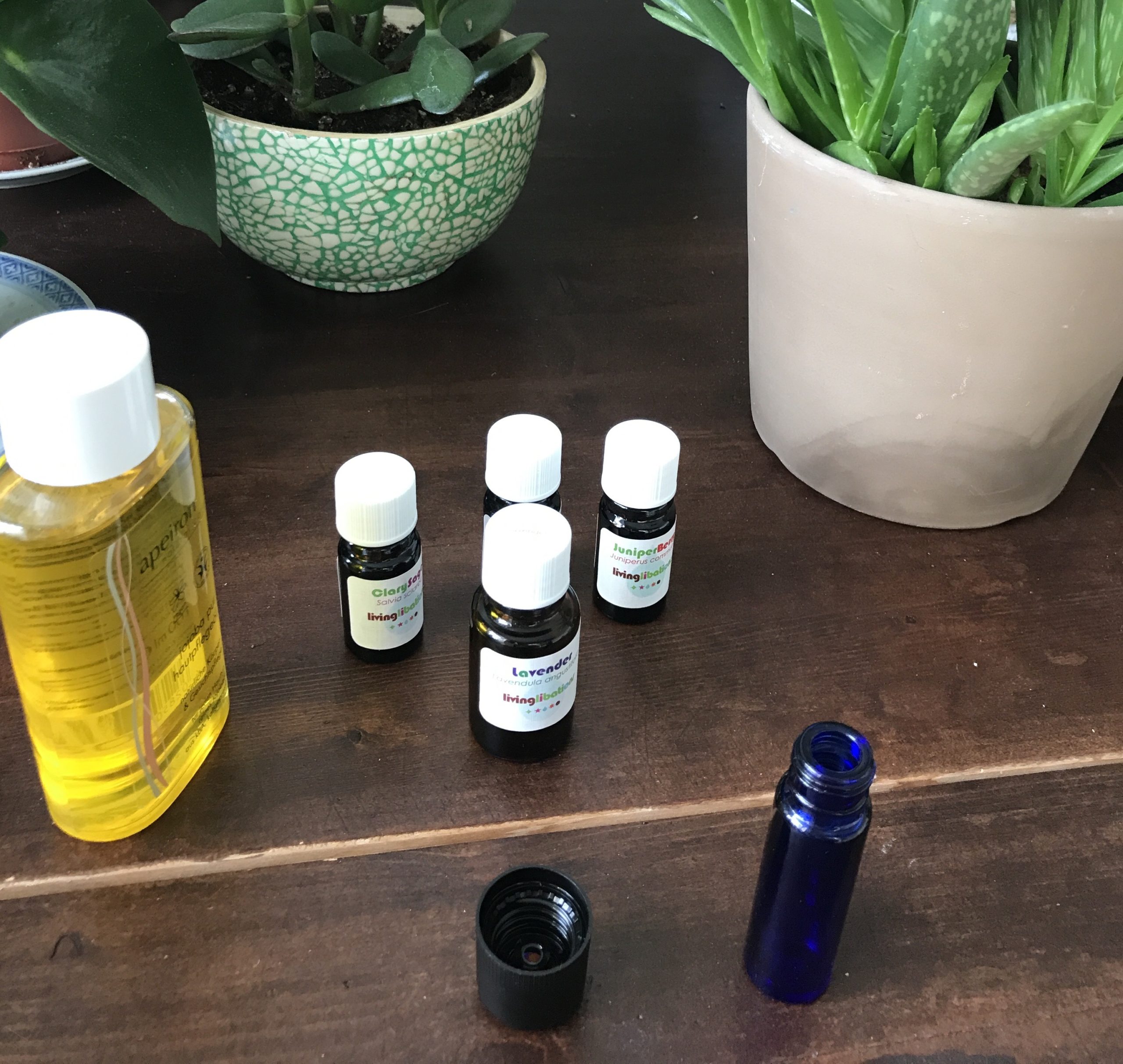 mixing essential oil blends